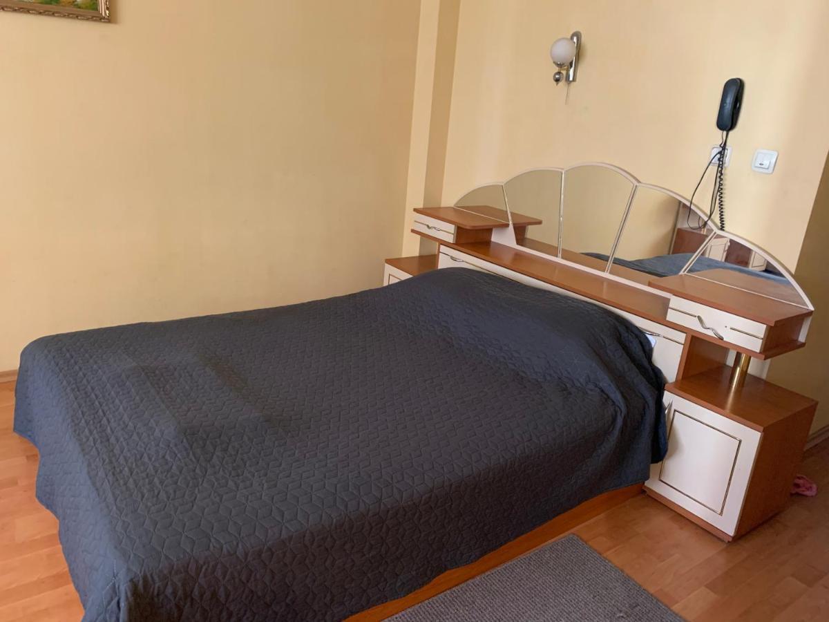 Hotel Rade 2 Vratsa Екстер'єр фото