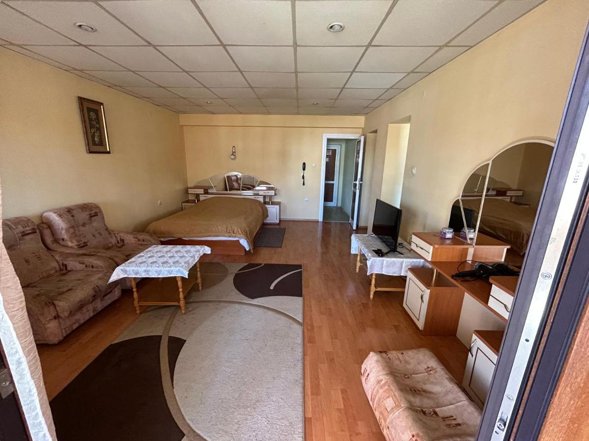 Hotel Rade 2 Vratsa Екстер'єр фото