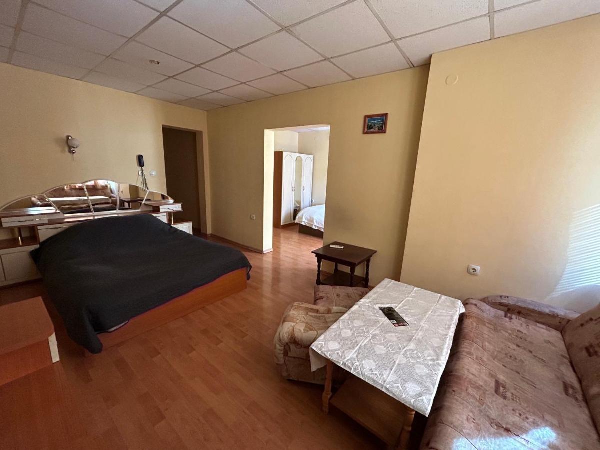 Hotel Rade 2 Vratsa Екстер'єр фото